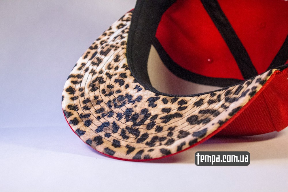 кепка snapback Supreme красная с американским флаком и леопардовым козырьком бейсболка оригинальная_3