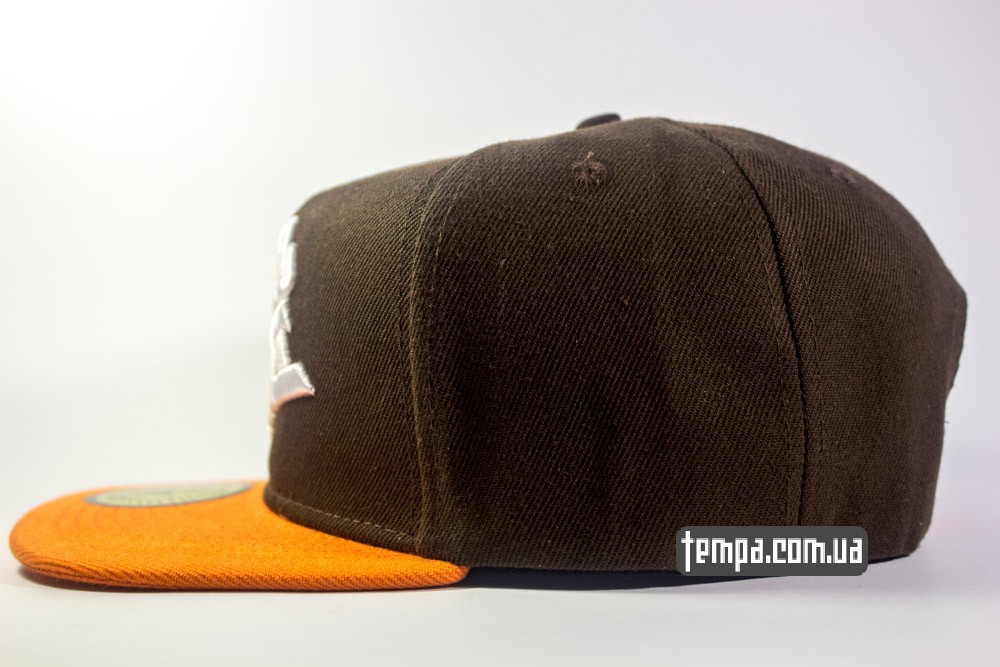 оригинальная одежда rebel 8 кепка snapback rebel 8 коричневую с оранжевым козырьком в украине