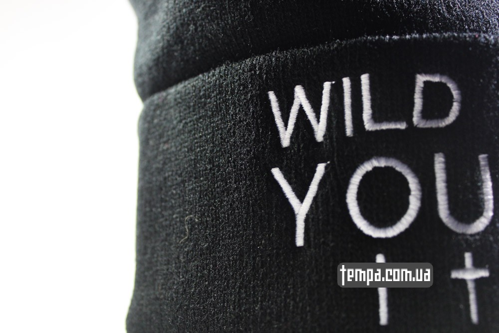 зимняя теплая шапка мужская женская с крестами крутая Wild and Young ASOS beanie