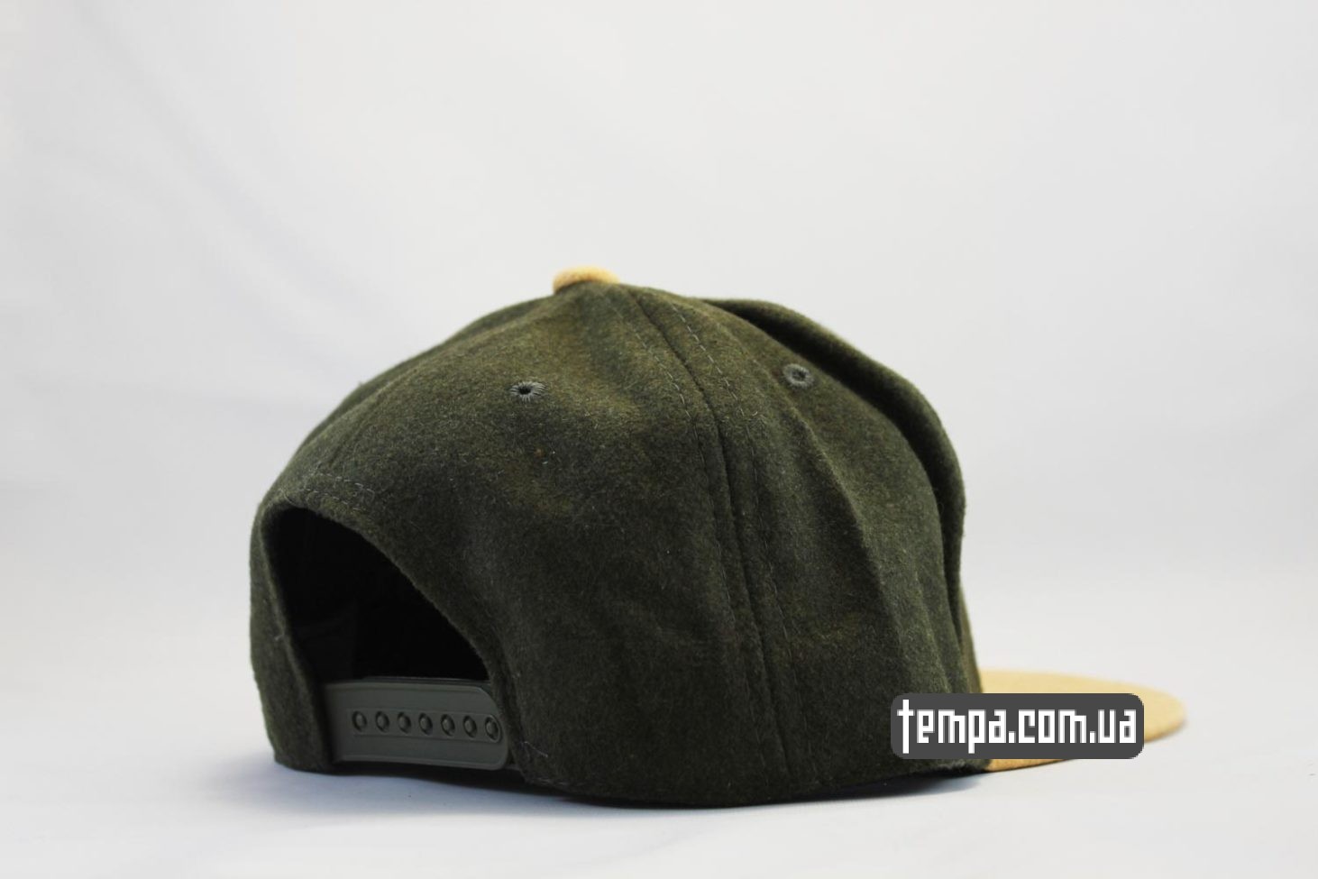 зеленая шерстяная кепка snapback None Of your Business Cayler and Sons средний палец