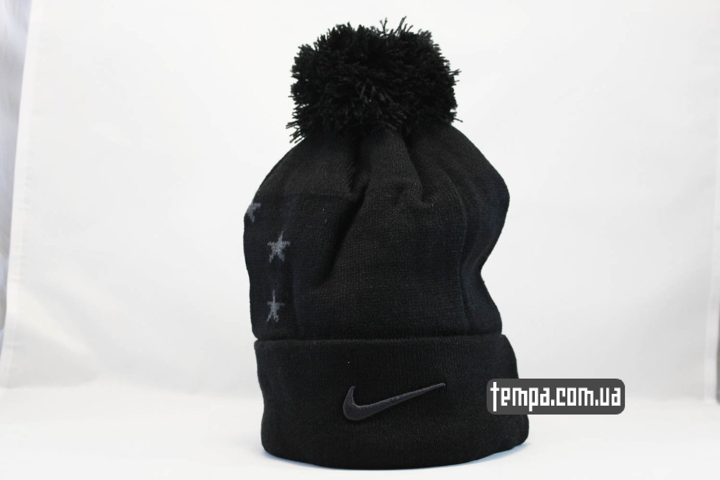 шапка beanie NIKE черная со звездами и балабоном