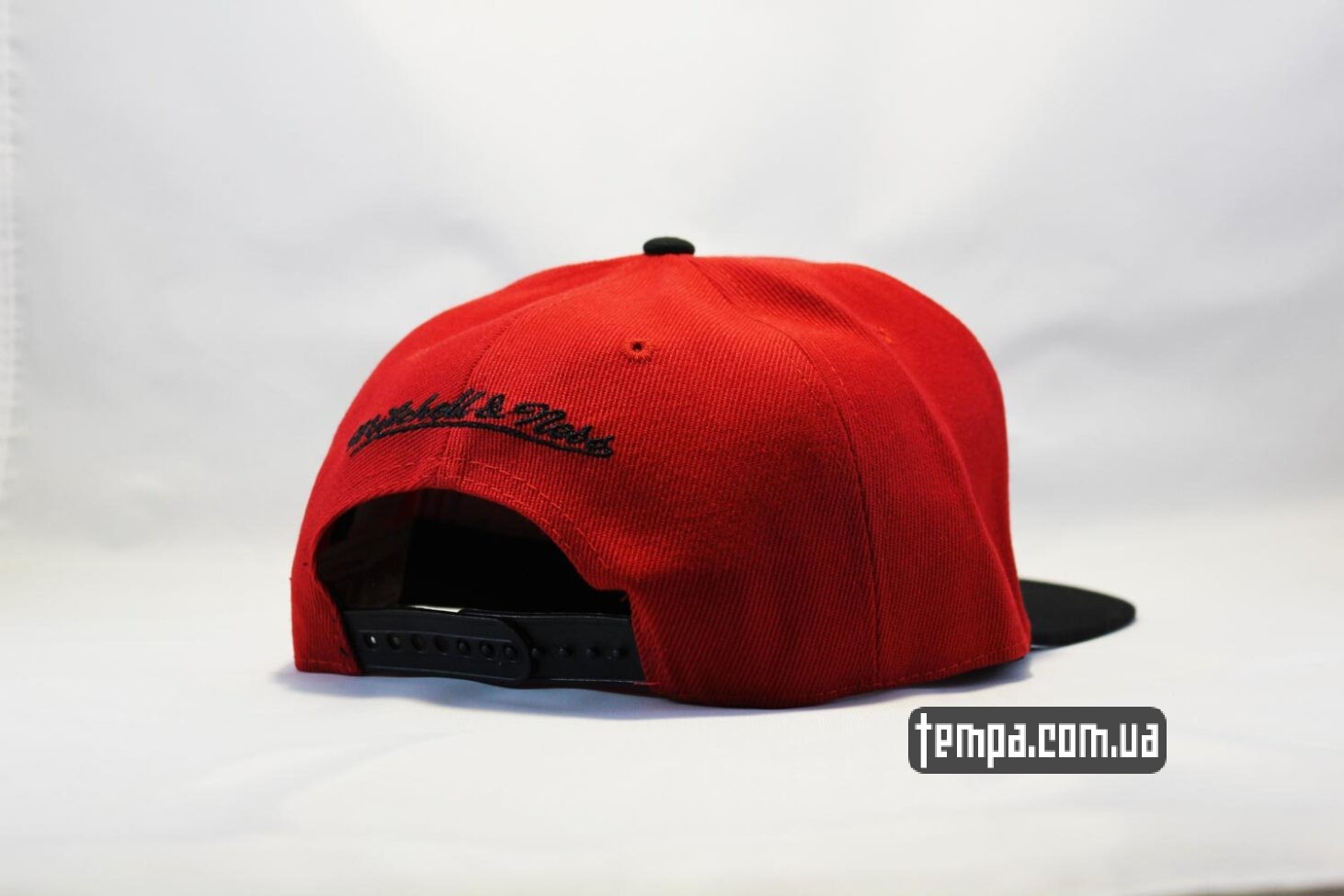 Баскетбольная одежда купить Украина кепка snapback Chicago Bulls New Era красная с быком Баскетбольная одежда купить Украина кепка snapback Chicago Bulls New Era красная с быком