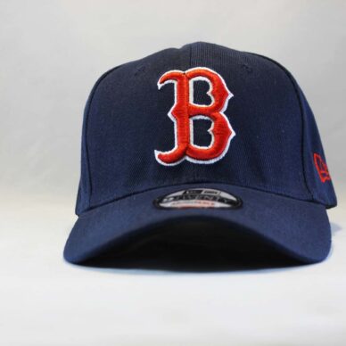 Купить кепку New Era Boston Red Sox синего цвета с красным логотипом B онлайн