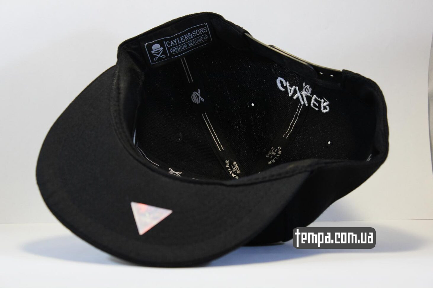 где купить оригинал кепка snapback Sneaker Money cayler and sons черная купить Украина