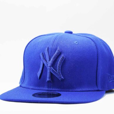 однотонная бейсболка кепка snapback New Era Yankees голубая с синим логотипом