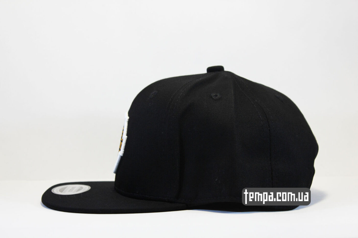 где купить Украина кепка snapback vans off the wall antihero оригинальная