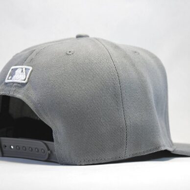 kepka-la-los-angeles-seraya-snapback