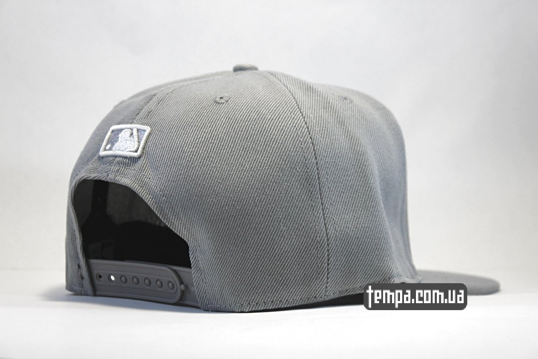 kepka-snapback-s-logotipom-seraya kepka-snapback-s-logotipom-seraya